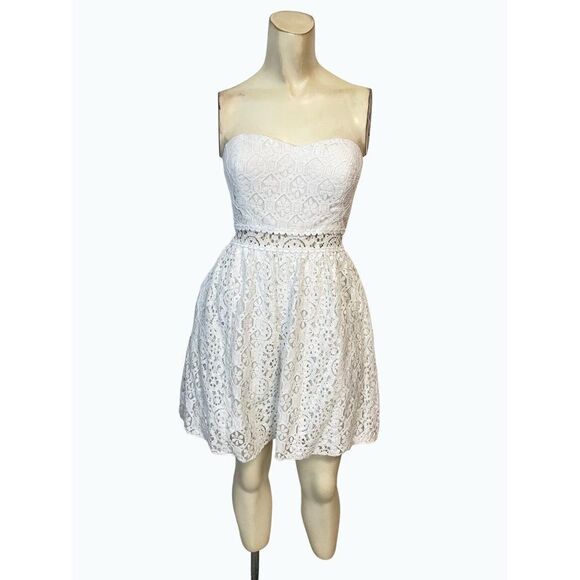 Lilly Pulitzer Brett Resort White Floral HexagonâLace Strapless Dress XS - Picture 4 of 8